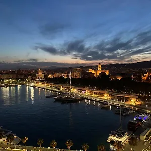 Luxury Beach/port Apartment Malaga